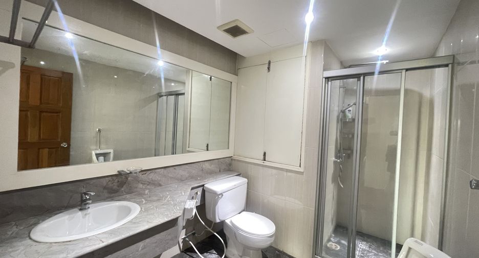 Продажа и аренда 3 спальни кондо в Щаттхана, Бангкок