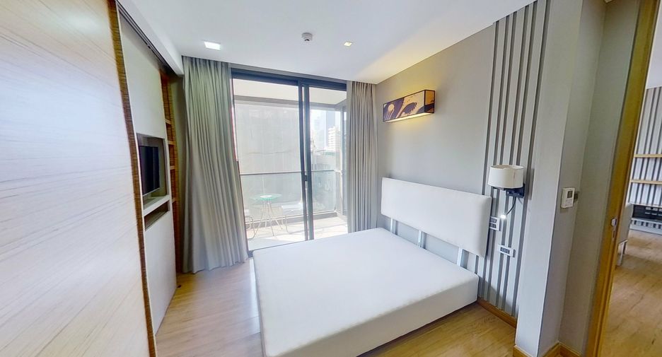 For rent 2 bedrooms condo in Khlong Toei, Bangkok