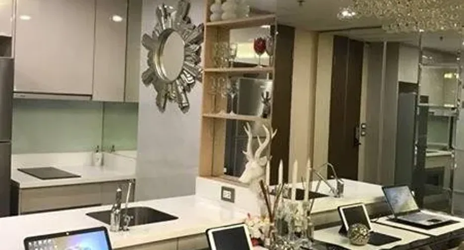 Продажа 1 кровать кондо в Щаттхана, Бангкок