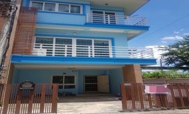 For rent 2 ベッドルーム townhouse in Sai Mai, Bangkok