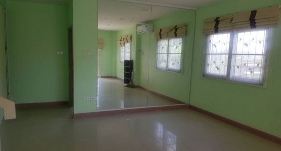 For rent 2 ベッドルーム townhouse in Sai Mai, Bangkok