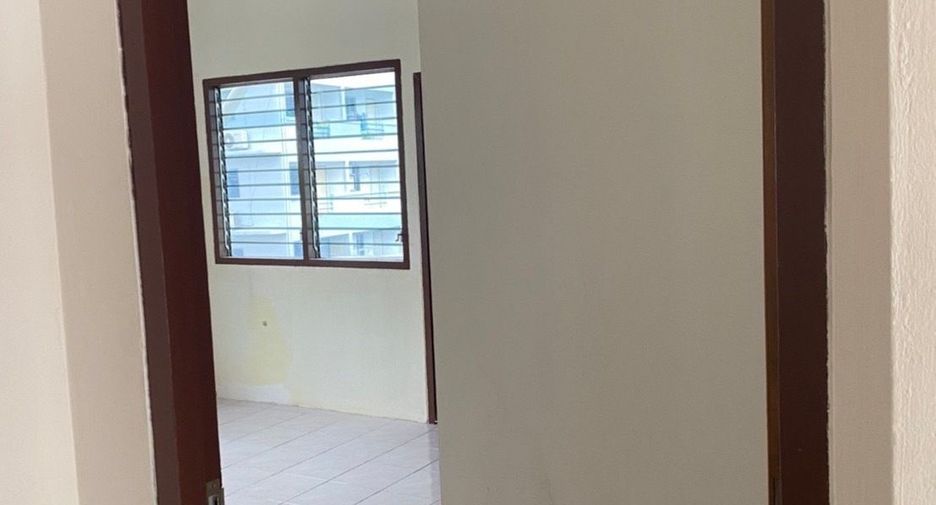 For sale 10 bedrooms house in Khlong Toei, Bangkok