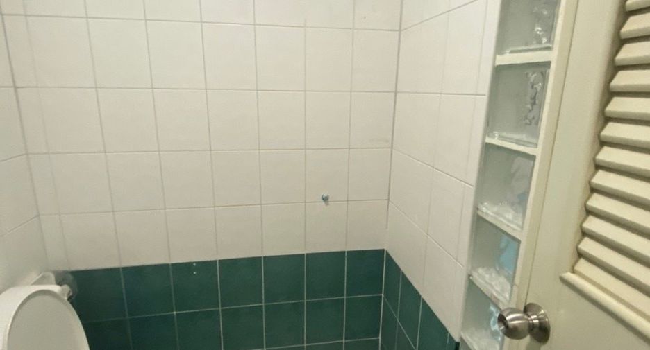 For sale 10 bedrooms house in Khlong Toei, Bangkok