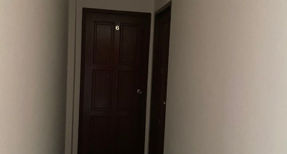 For sale 10 bedrooms house in Khlong Toei, Bangkok