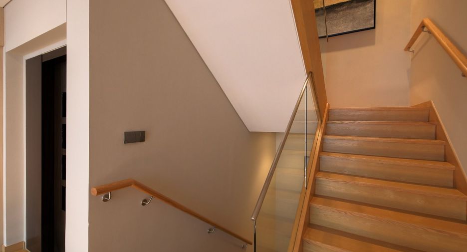 For rent 5 bedrooms villa in Prawet, Bangkok