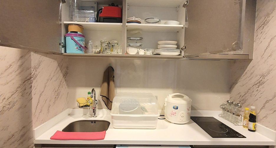 Wohnung zur Miete mit 1 Zimmer in Huai Khwang, Bangkok
