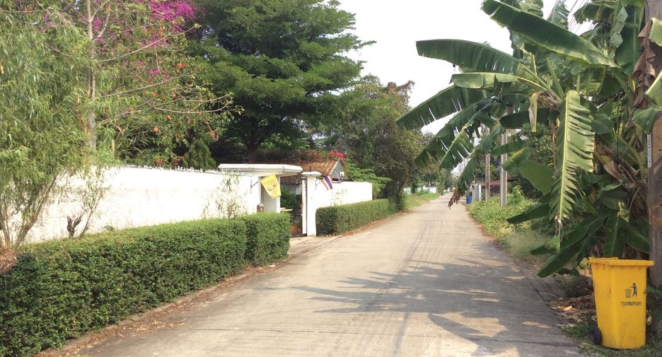 For sale 3 bedrooms house in Nong Khaem, Bangkok