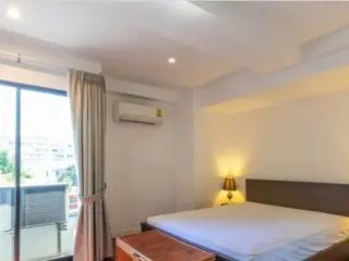Wohnung zur Miete mit 2 Zimmer in Pathum Wan, Bangkok
