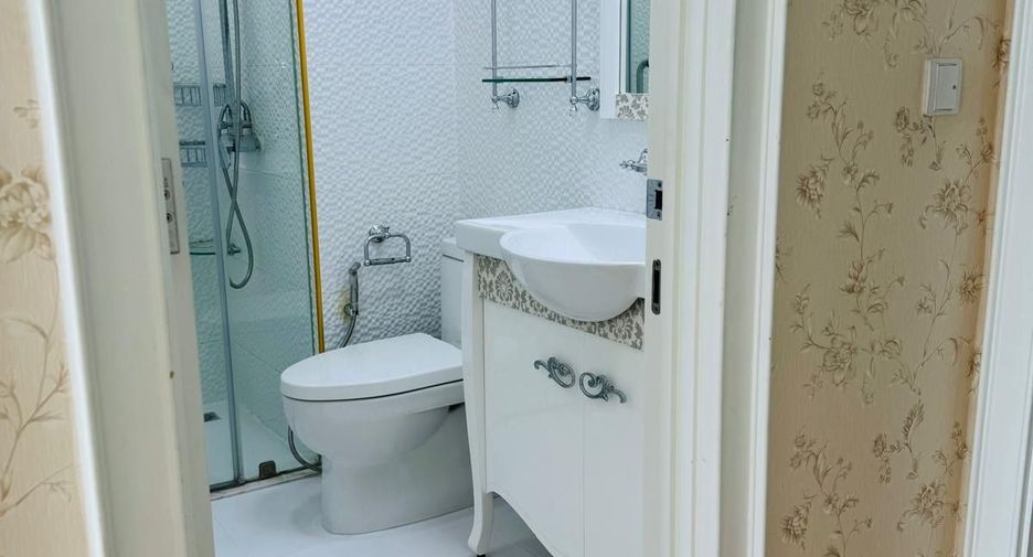Wohnung zur Miete mit 4 Zimmer in Watthana, Bangkok