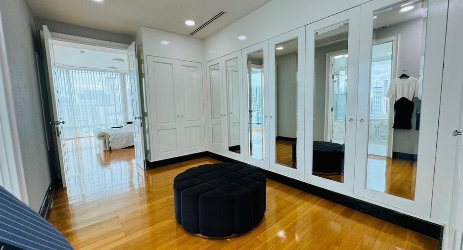 Wohnung zur Miete mit 4 Zimmer in Watthana, Bangkok