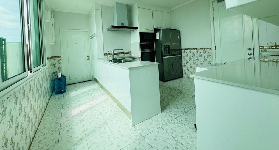 Wohnung zur Miete mit 4 Zimmer in Watthana, Bangkok