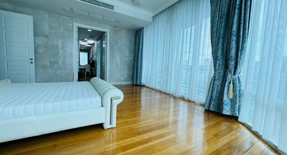 Wohnung zur Miete mit 4 Zimmer in Watthana, Bangkok