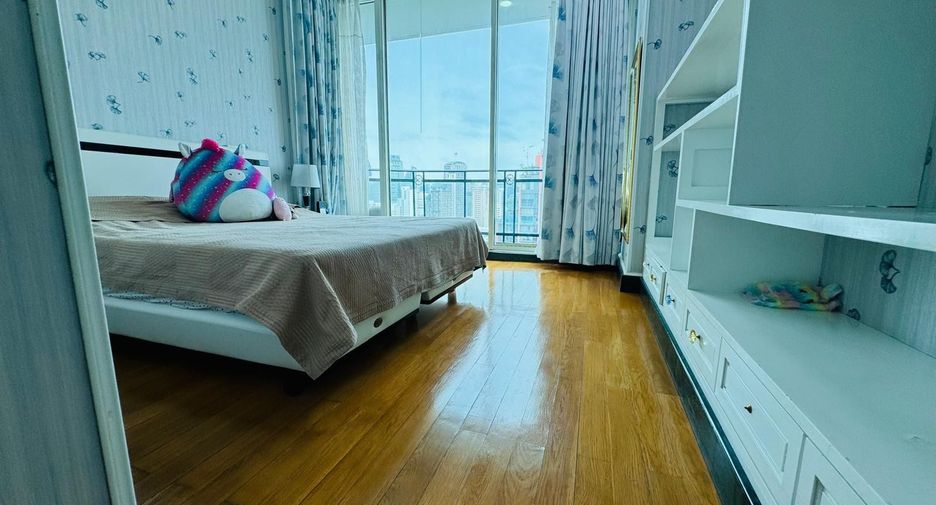 Wohnung zur Miete mit 4 Zimmer in Watthana, Bangkok