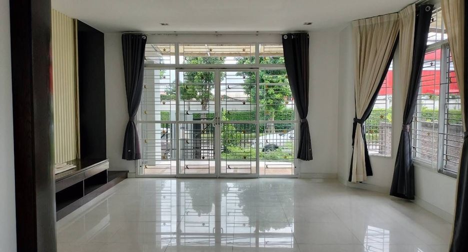 ให้เช่า 3 ห้องนอน บ้านเดี่ยว ใน บางพลี, สมุทรปราการ