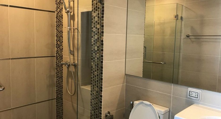 For rent 2 bedrooms condo in Sathon, Bangkok