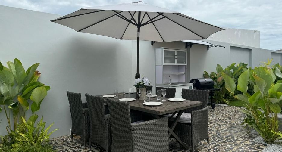 For sale 3 bedrooms villa in Thalang, Phuket