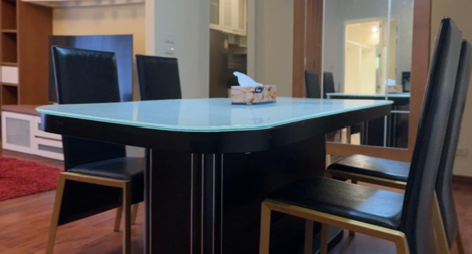For rent 2 bedrooms condo in Watthana, Bangkok