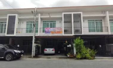 出售 3 卧室 联排别墅 在 Bang Khae, 曼谷
