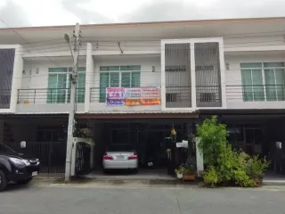 出售 3 卧室 联排别墅 在 Bang Khae, 曼谷