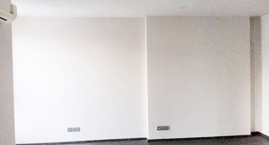 Wohnung zum Kauf mit 1 Zimmer in Pathum Wan, Bangkok