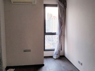 Продажа 1 кровать кондо в Патхум Щан, Бангкок
