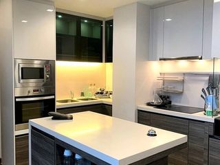 À vendre et à louer 3 chambres condo à Huai Khwang, Bangkok