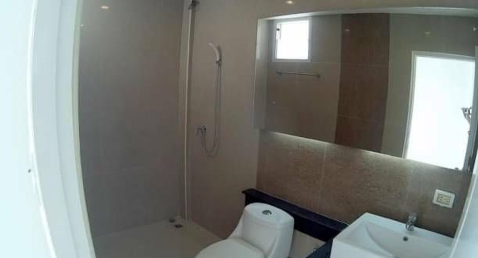 For sale 3 ベッドルーム townhouse in Bang Bon, Bangkok