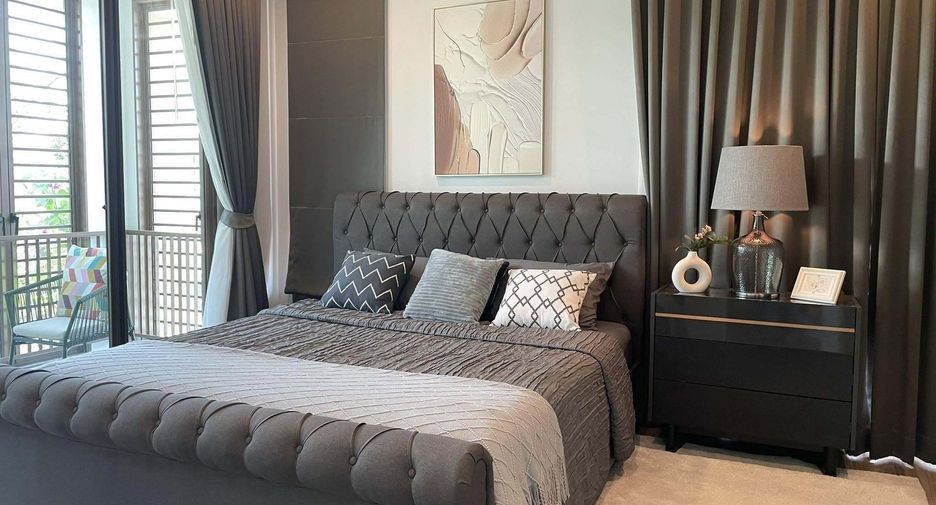For rent 4 bedrooms house in Bang Kapi, Bangkok