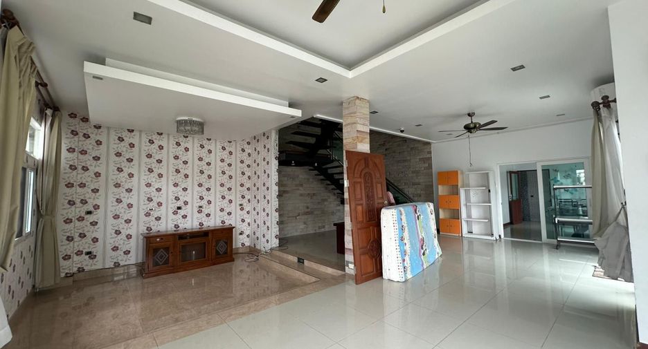 For sale 4 bedrooms house in Mueang Phuket, Phuket