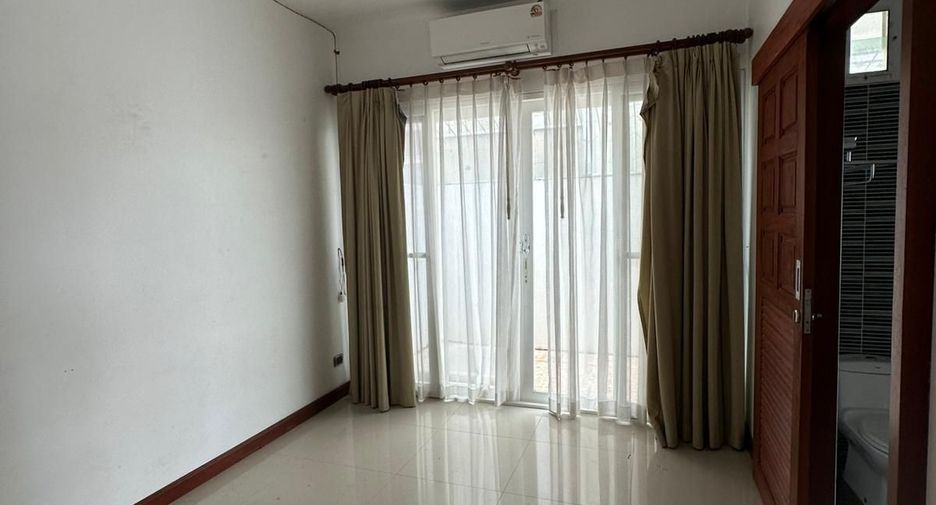 For sale 4 bedrooms house in Mueang Phuket, Phuket