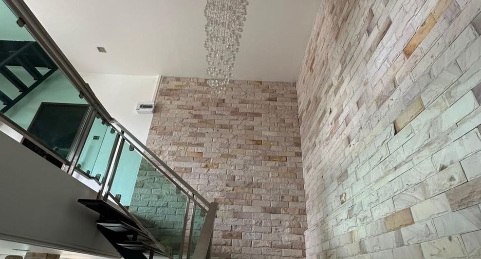For sale 4 bedrooms house in Mueang Phuket, Phuket