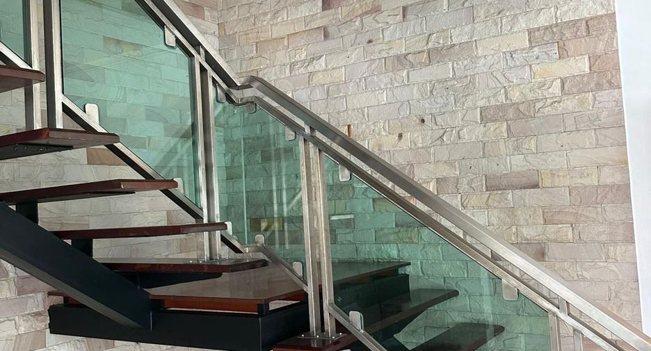 For sale 4 bedrooms house in Mueang Phuket, Phuket