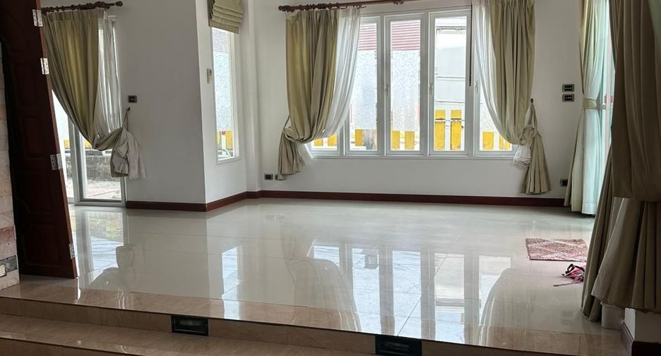 For sale 4 bedrooms house in Mueang Phuket, Phuket