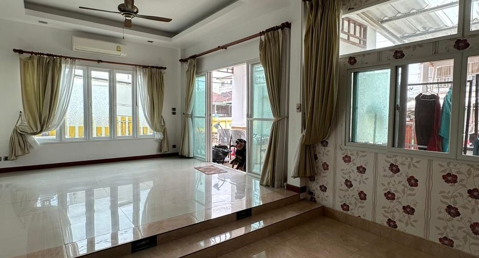 For sale 4 bedrooms house in Mueang Phuket, Phuket