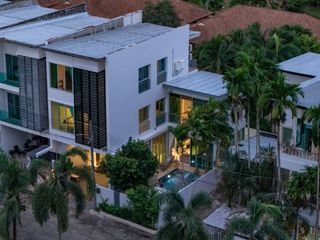 For rent 4 bedrooms villa in Mueang Phuket, Phuket