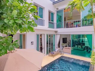 For rent 4 bedrooms villa in Mueang Phuket, Phuket