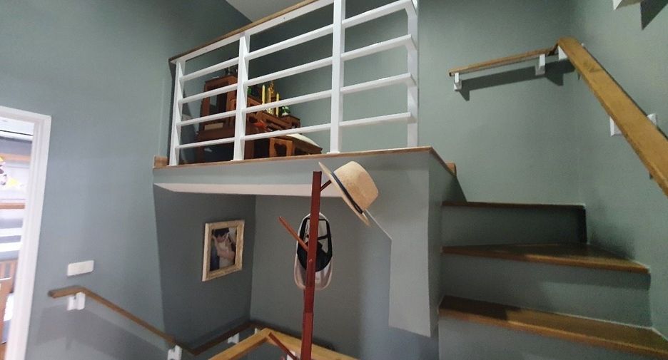 For sale 4 bedrooms townhouse in Prawet, Bangkok