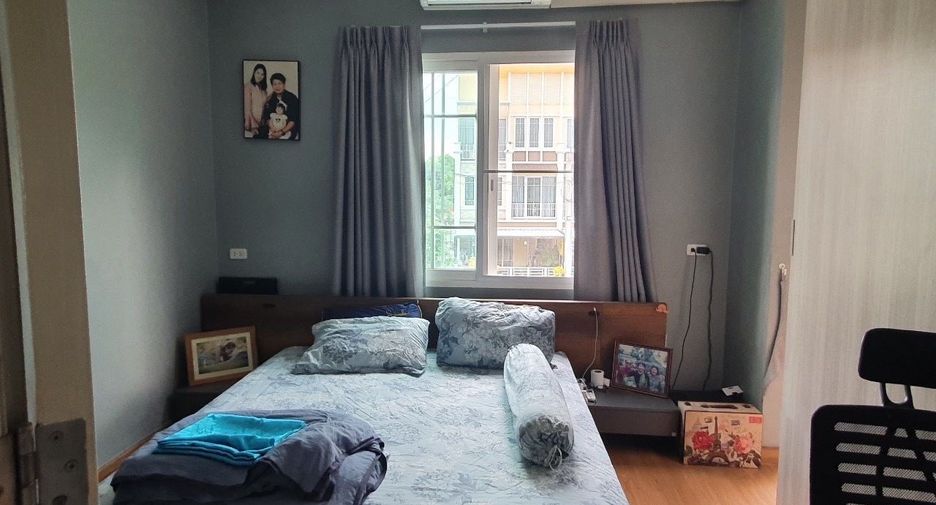 For sale 4 bedrooms townhouse in Prawet, Bangkok