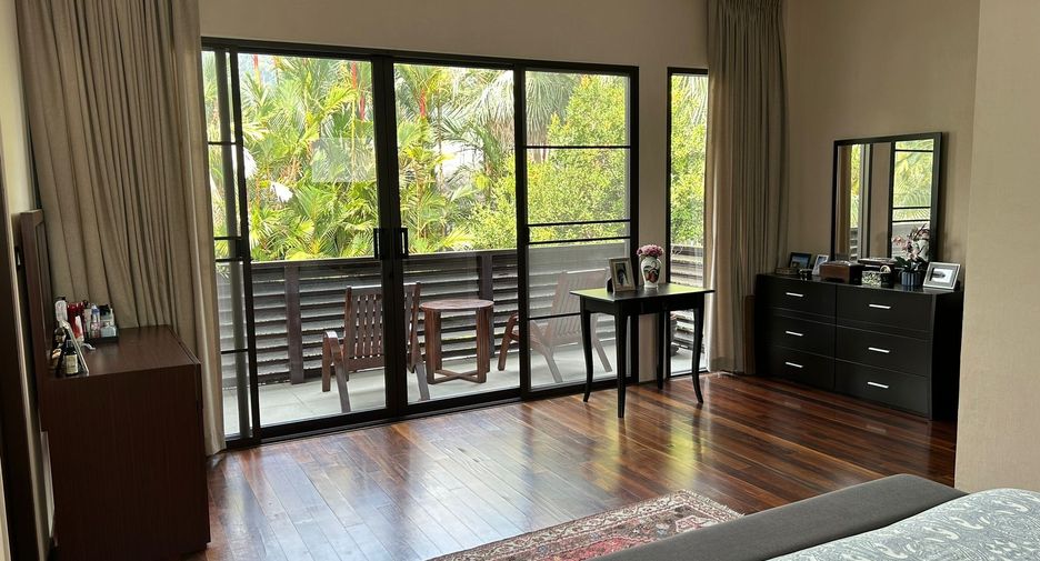 For sale 4 bedrooms villa in Kathu, Phuket