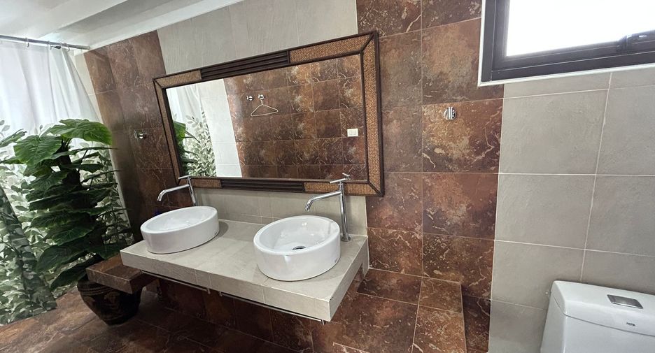 For sale 4 bedrooms villa in Kathu, Phuket