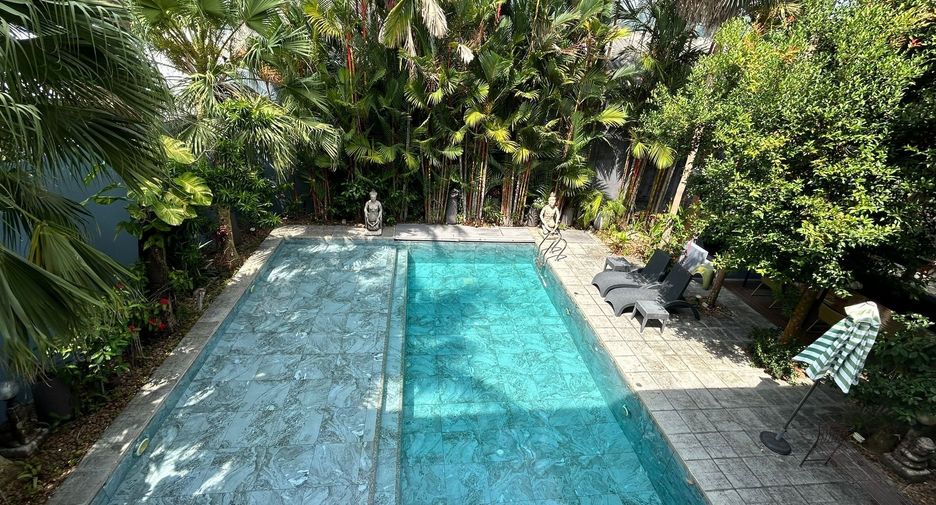 For sale 4 bedrooms villa in Kathu, Phuket