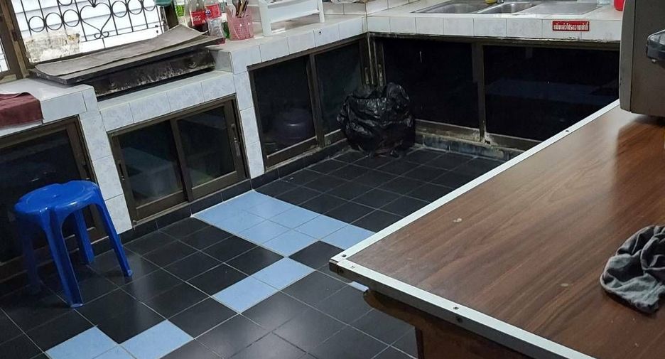 Продажа 4 спальни дом в Банг Кхо Лаем, Бангкок