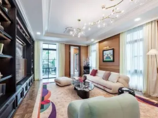 出售 5 卧室 独立屋 在 Saphan Sung, 曼谷