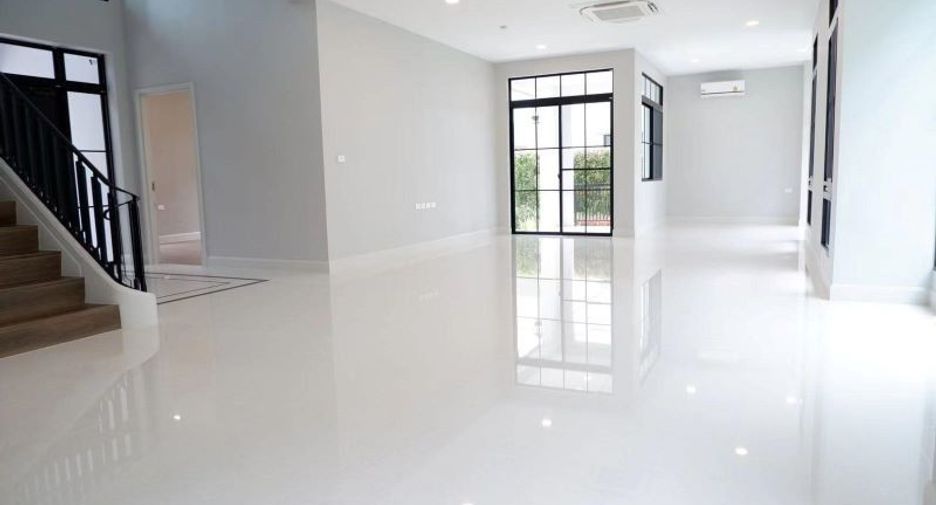 À vendre 5 chambres maison à Saphan Sung, Bangkok