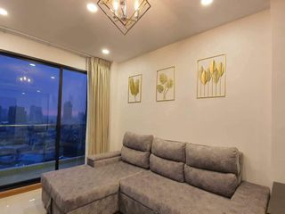À louer 1 chambre condo à Khlong San, Bangkok