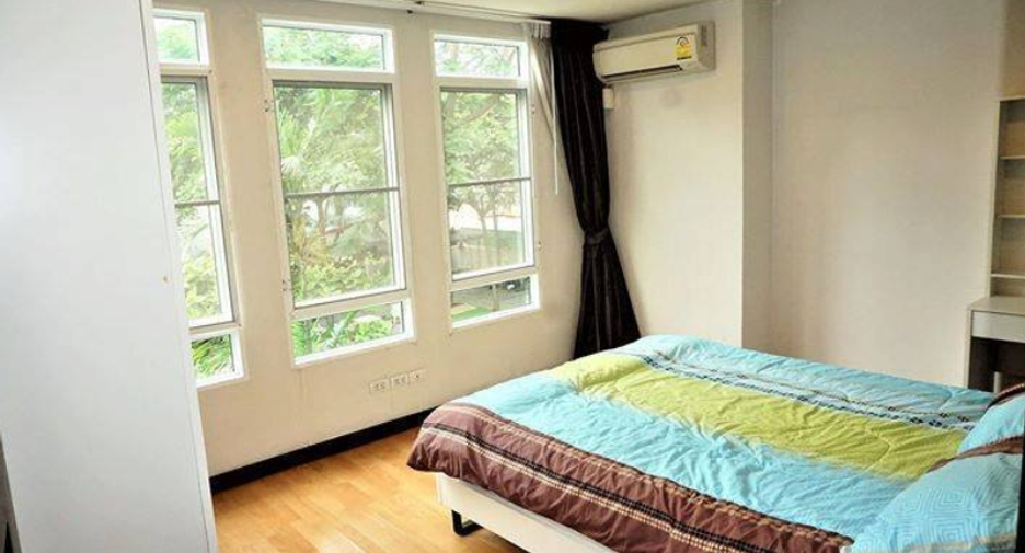 For sale 2 bedrooms condo in Watthana, Bangkok