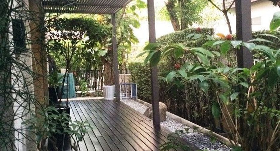 For sale 4 bedrooms house in Bang Kapi, Bangkok