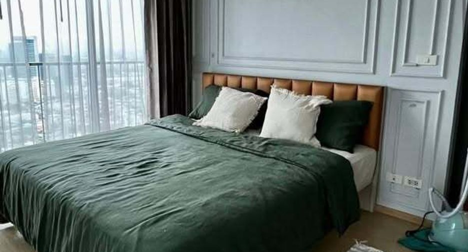 Condo en alquiler de 3 habitaciones en Khlong Toei, Bangkok