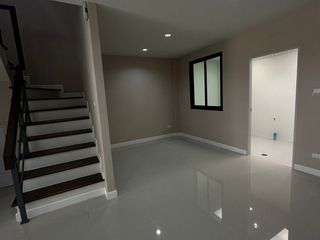 For sale 3 bedrooms townhouse in Lat Krabang, Bangkok