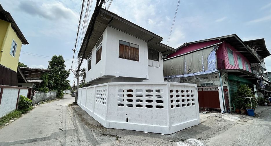 Haus zum Kauf mit 2 Zimmer in Thon Buri, Bangkok